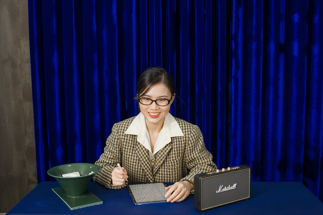 government contracts tips for women - TechMae