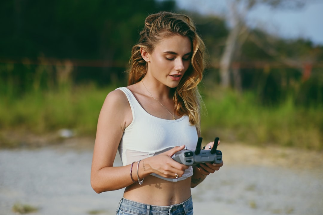 romance scams tips for women - TechMae