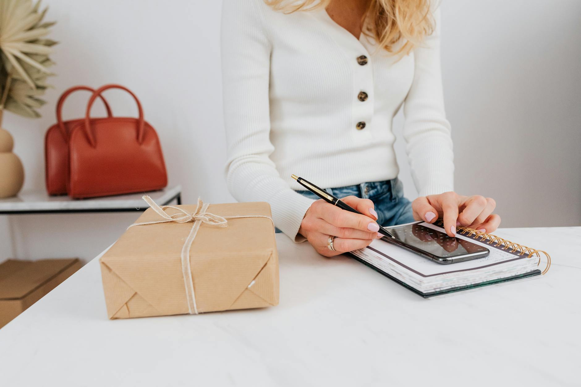 capsule wardrobe tips for women - TechMae