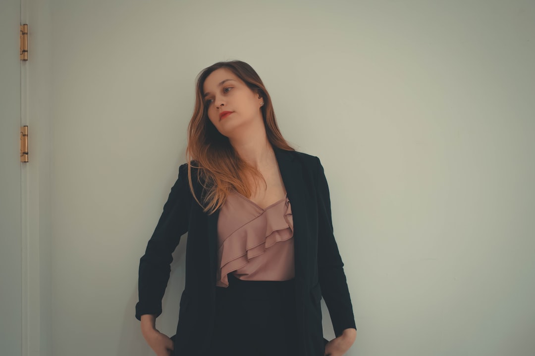 identity tips for women - TechMae