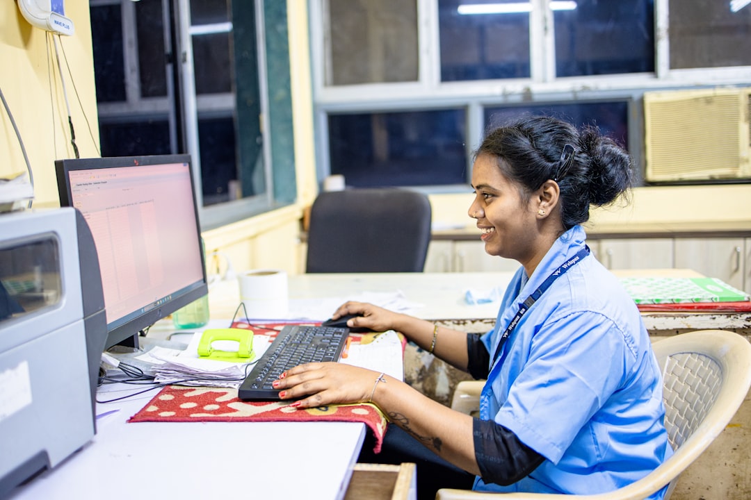 cybersecurity tips for women - TechMae