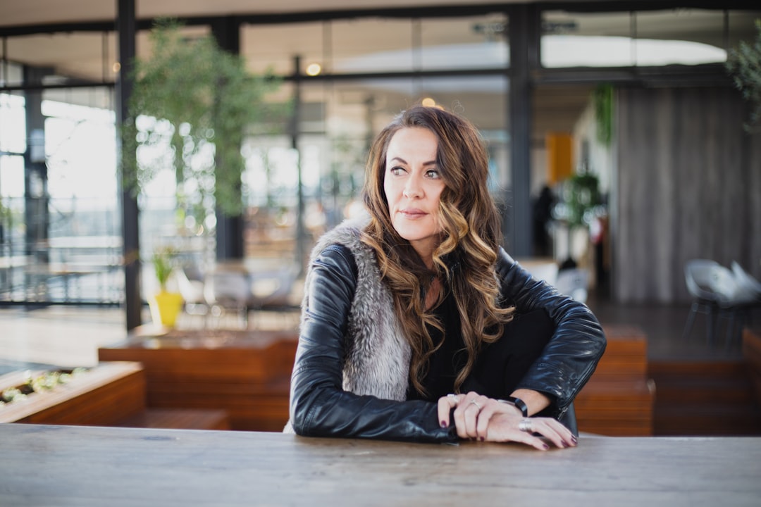 LinkedIn tips for women - TechMae