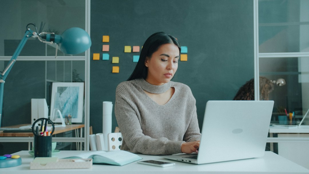 investing tips for women - TechMae