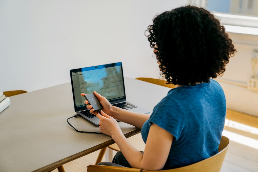money mindset tips for women - TechMae