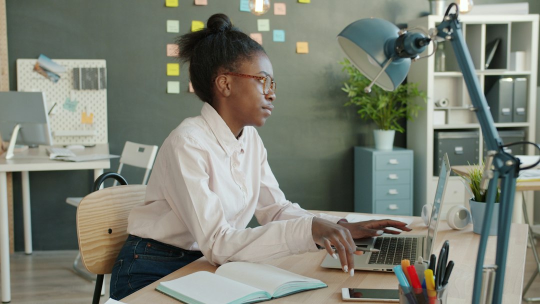 money mindset tips for women - TechMae